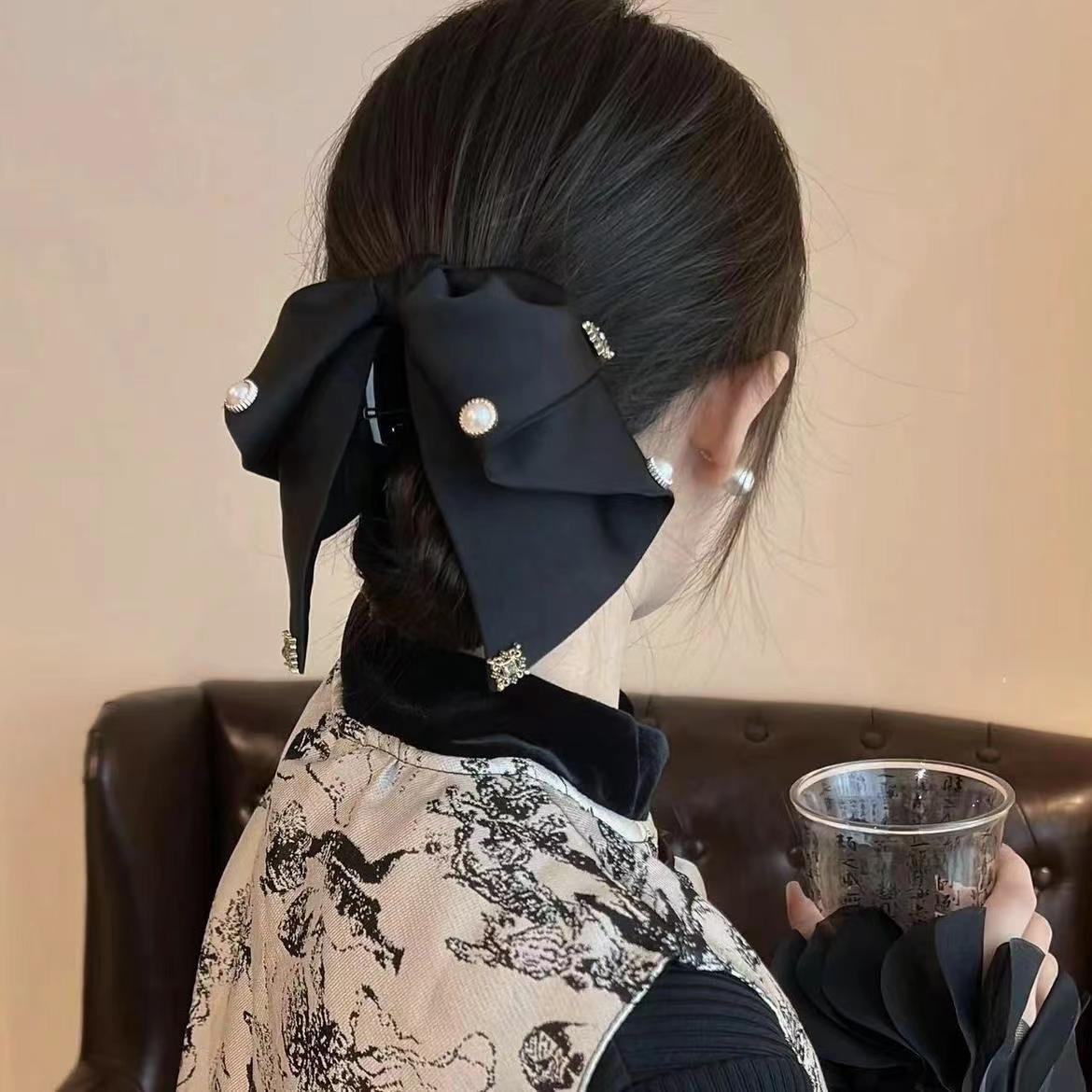 Hi Tech Accessories - Hepburn style High end silk bow