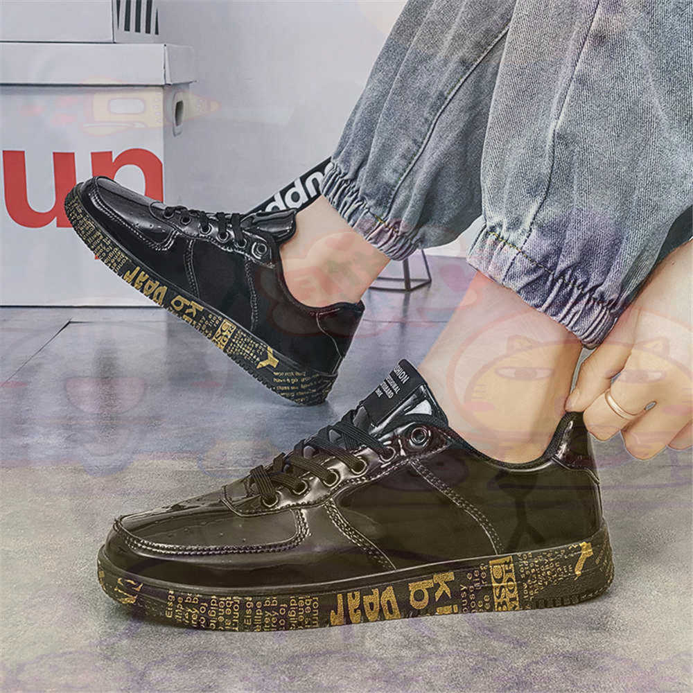 Round Foot Size 45 Sneakers Wh - Tech Accessories Business ulasan dan harga